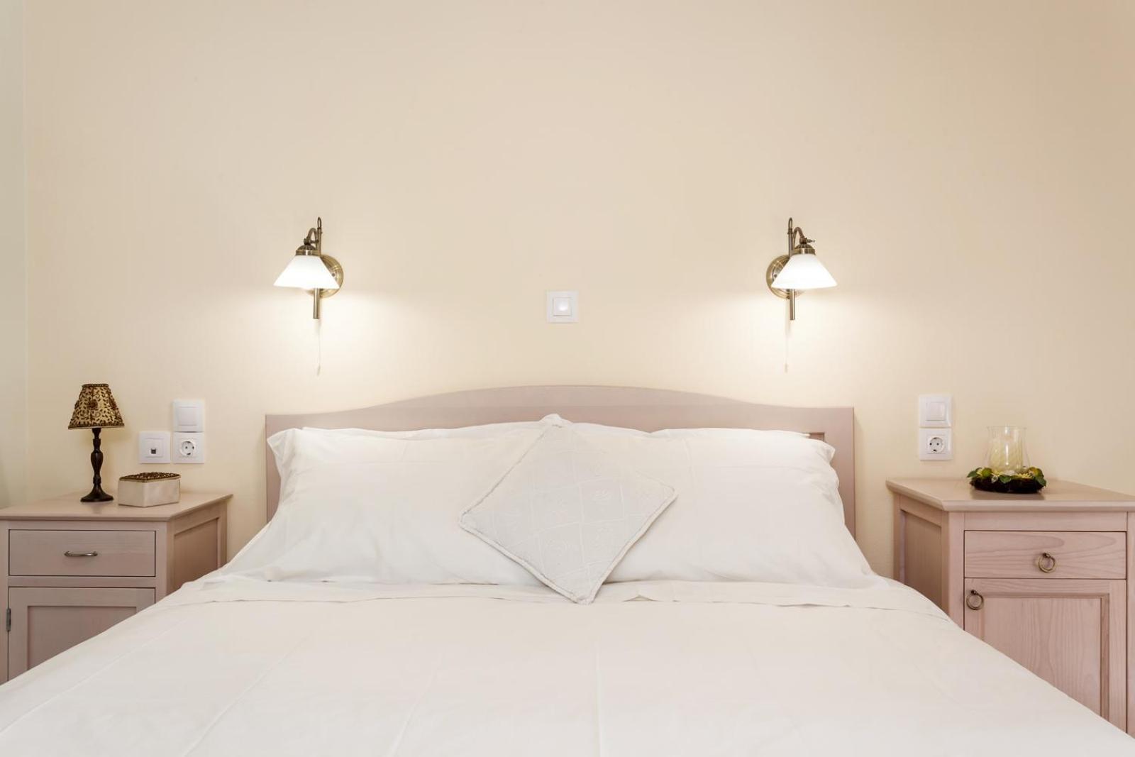Stafylos Suites & Boutique Hotel Bagian luar foto