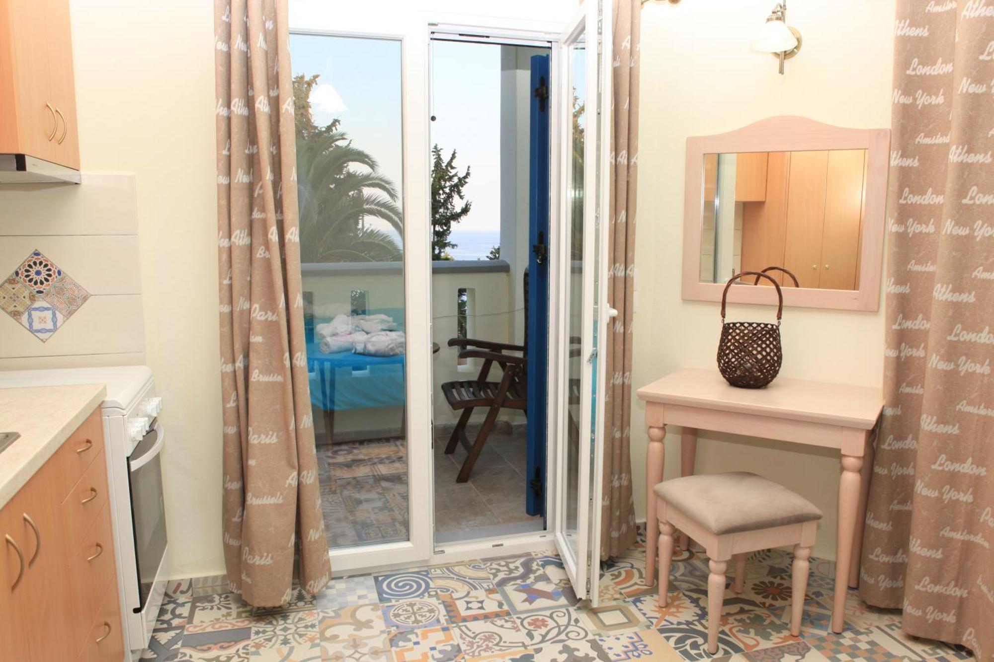 Stafylos Suites & Boutique Hotel Ruang foto
