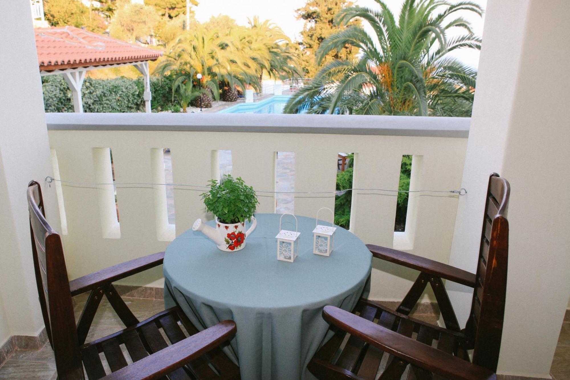 Stafylos Suites & Boutique Hotel Bagian luar foto