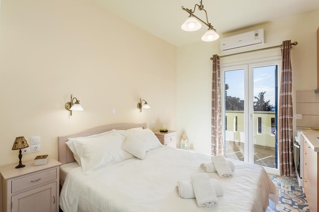 Stafylos Suites & Boutique Hotel Ruang foto
