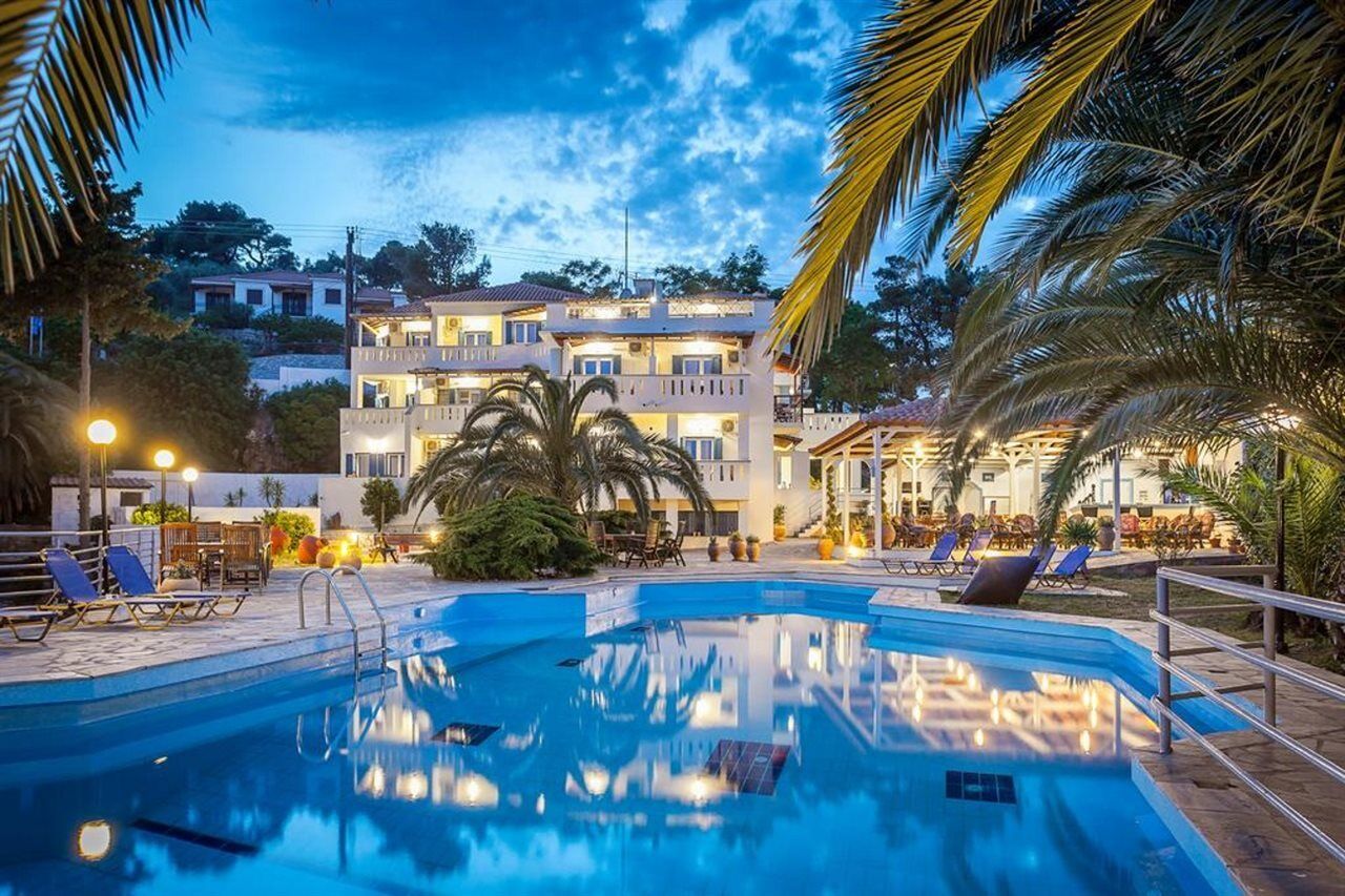 Stafylos Suites & Boutique Hotel Bagian luar foto